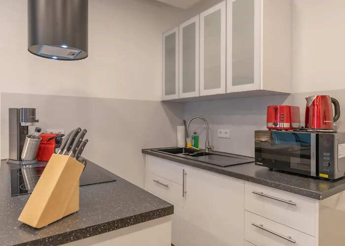 Sweethome - Kueche, Wifi, Naehe Gruenwalder Stadion